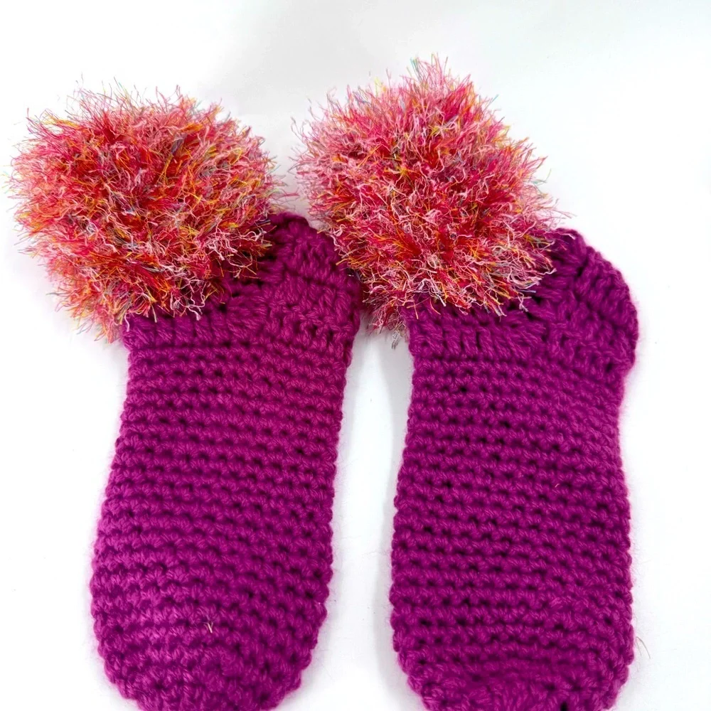 Unbranded Hand Knitted‎ Socks with Pom
